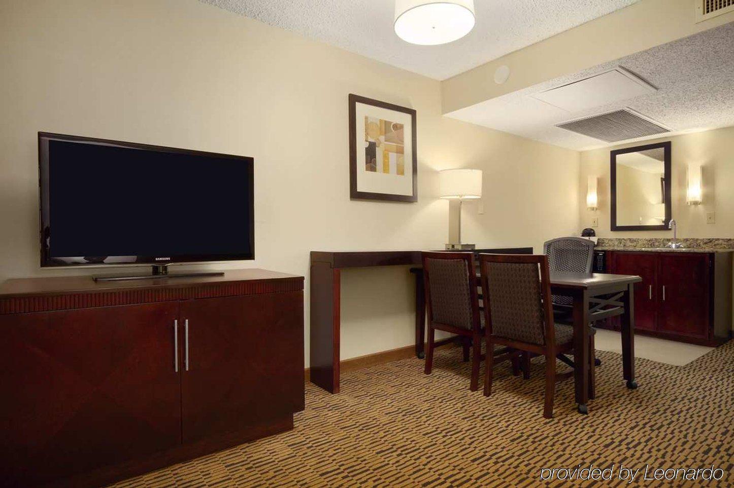 Embassy Suites By Hilton Dallas Market Center Quarto foto